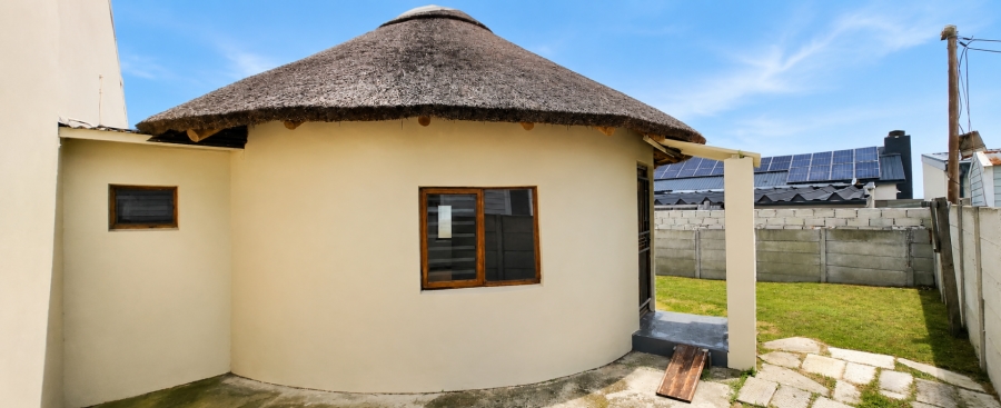 3 Bedroom Property for Sale in Franskraal Western Cape
